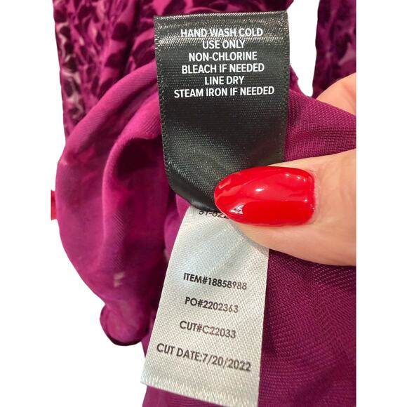 Torrid Burnout Purple Top Size 0 (US 12) RN#148862 Viscose/Nylon ✨ - Picture 8 of 8